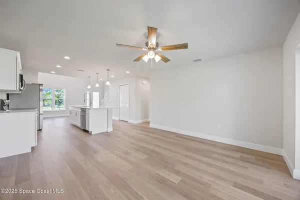 a black and white photo of a painting