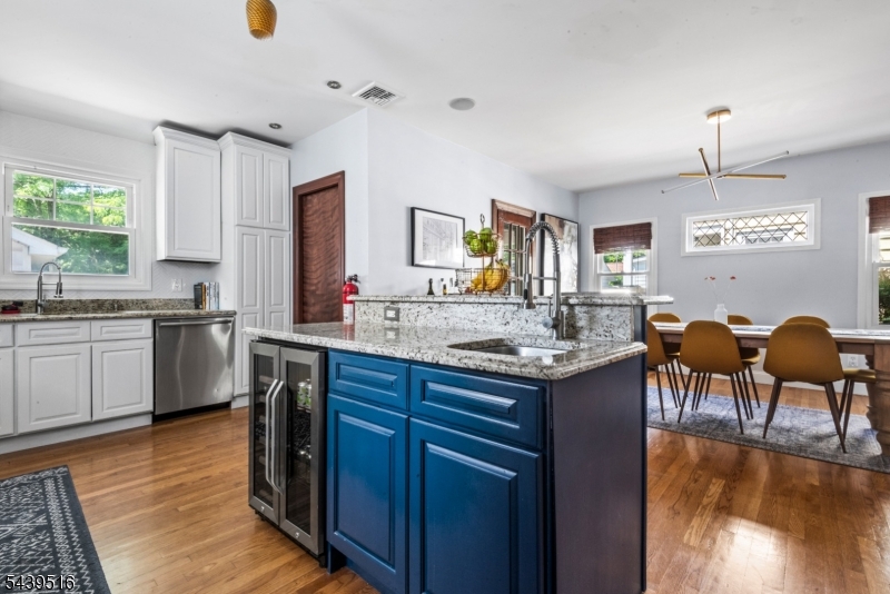 30 Lorraine Street Glen Ridge, NJ 07028 - Photo 4 of 46