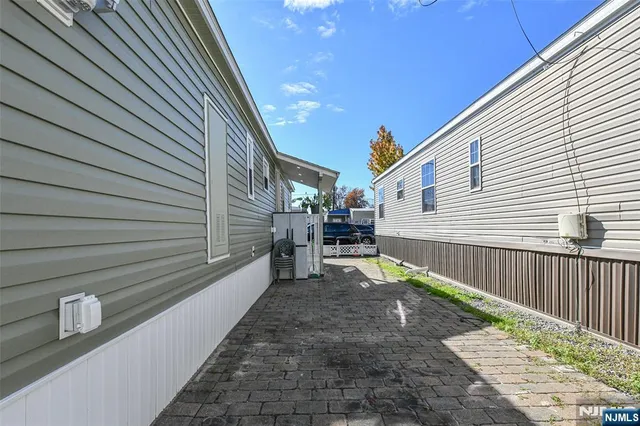 $130,000 | 34 Helen Drive, Moonachie, NJ 07074