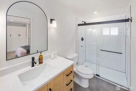 $1,995,000 | 4531 Stanford Avenue Northeast, Seattle, WA 98105