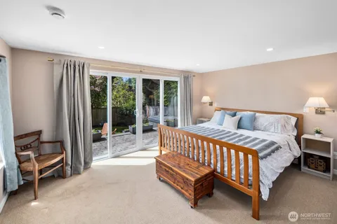 $1,995,000 | 4531 Stanford Avenue Northeast, Seattle, WA 98105