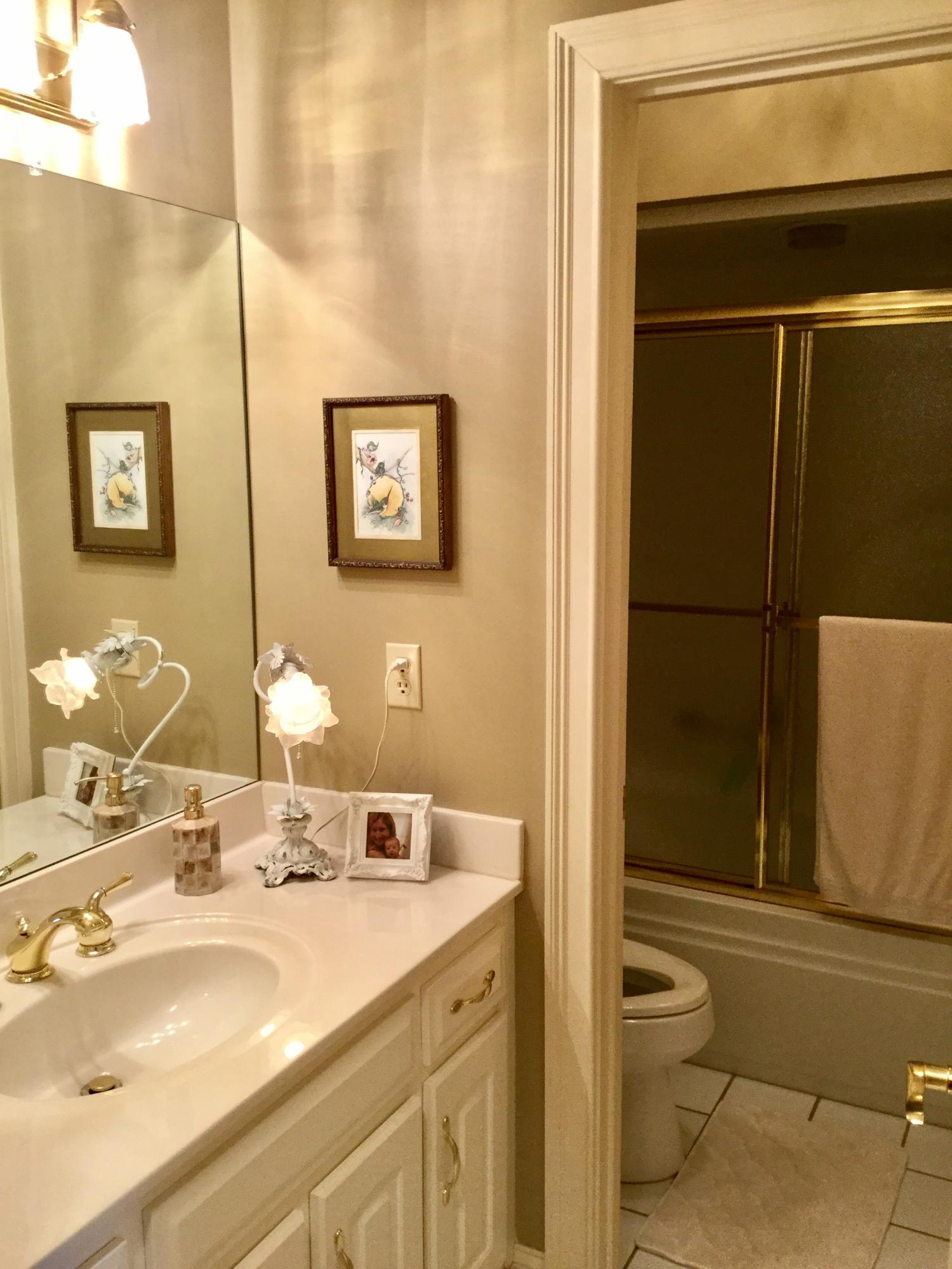 7800 Stones River Road Chattanooga, TN 37421 - Photo 30 of 34 HALL BATH
