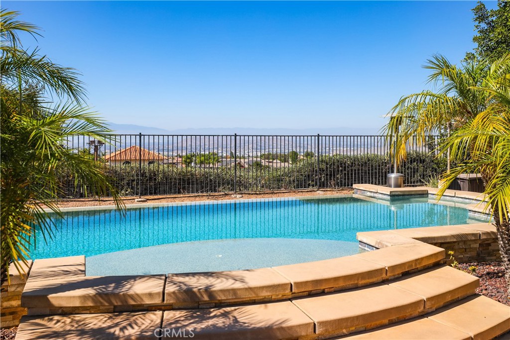 1055 Lowry Ranch Road Corona, CA 92881 - Photo 62 of 75