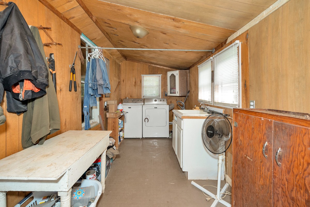 395 Case Road Prospect, TN 38477 - Photo 24 of 48 a utility room with dryer and washer