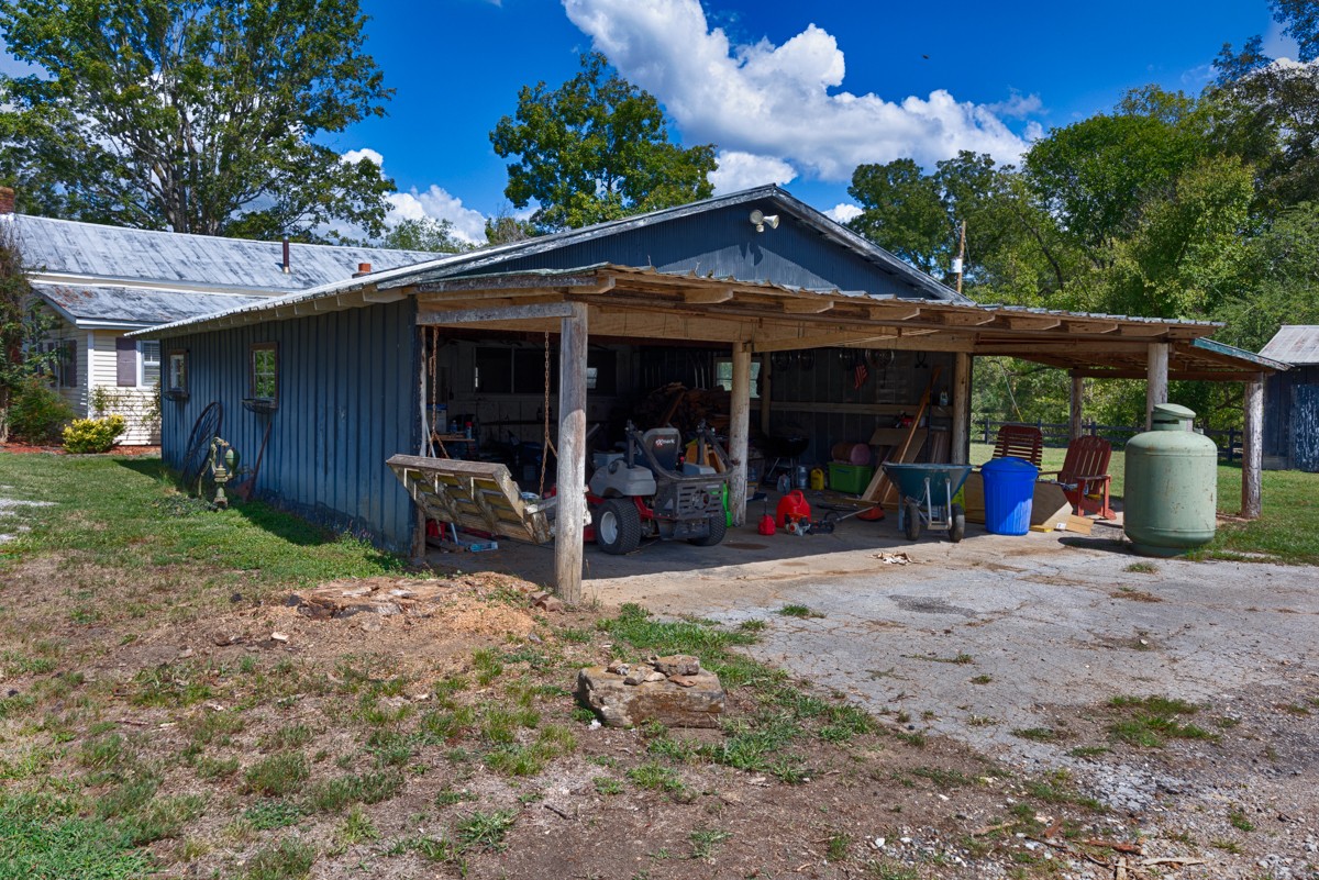 395 Case Road Prospect, TN 38477 - Photo 42 of 48 a view of a car park in front of house