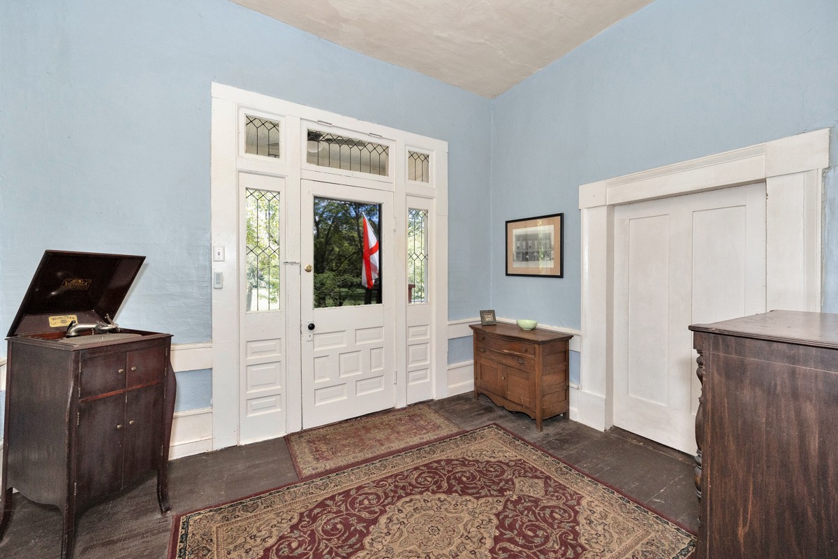 395 Case Road Prospect, TN 38477 - Photo 7 of 48 a living room with furniture and wooden floor