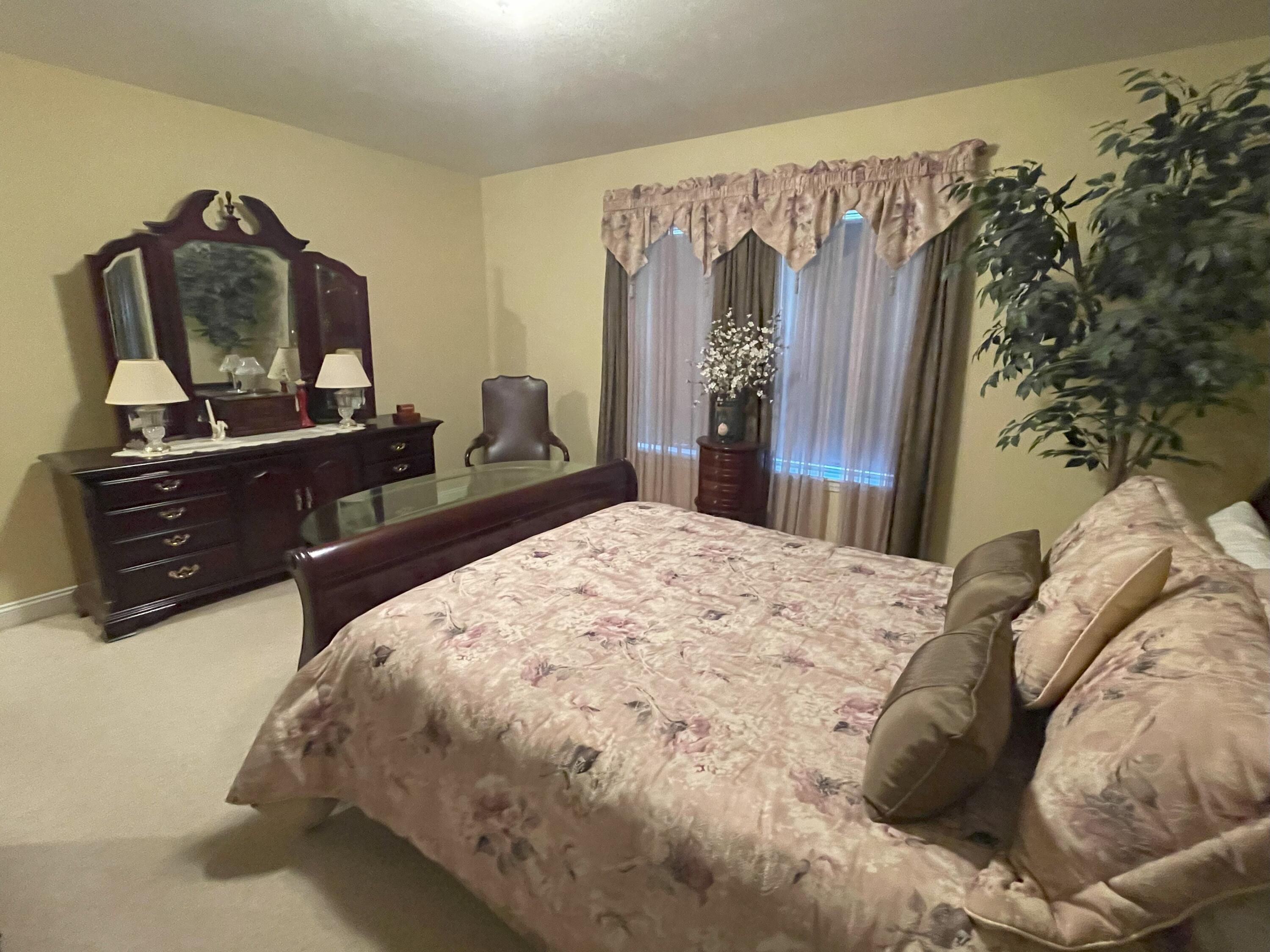 52 Kavanaugh Road, Unit 52 Old Orchard Beach, ME 04064 - Photo 16 of 42 MASTER BEDROOM