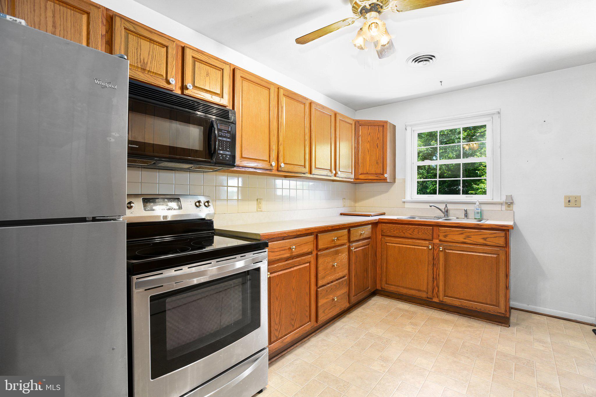 326 Richards Ferry Road Fredericksburg, VA 22406 - Photo 8 of 53 Gallery Image 8