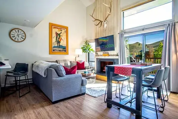 $875,000 | 2233 Bonne Vie Condo Road, Unit 2233, Sun Valley, ID 83353