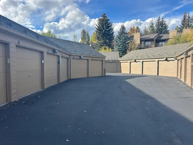 $895,000 | 2233 Bonne Vie Condo Road, Unit 2233, Sun Valley, ID 83353