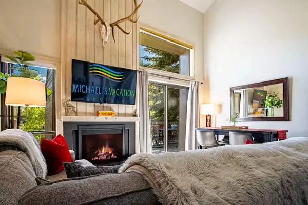 $875,000 | 2233 Bonne Vie Condo Road, Unit 2233, Sun Valley, ID 83353