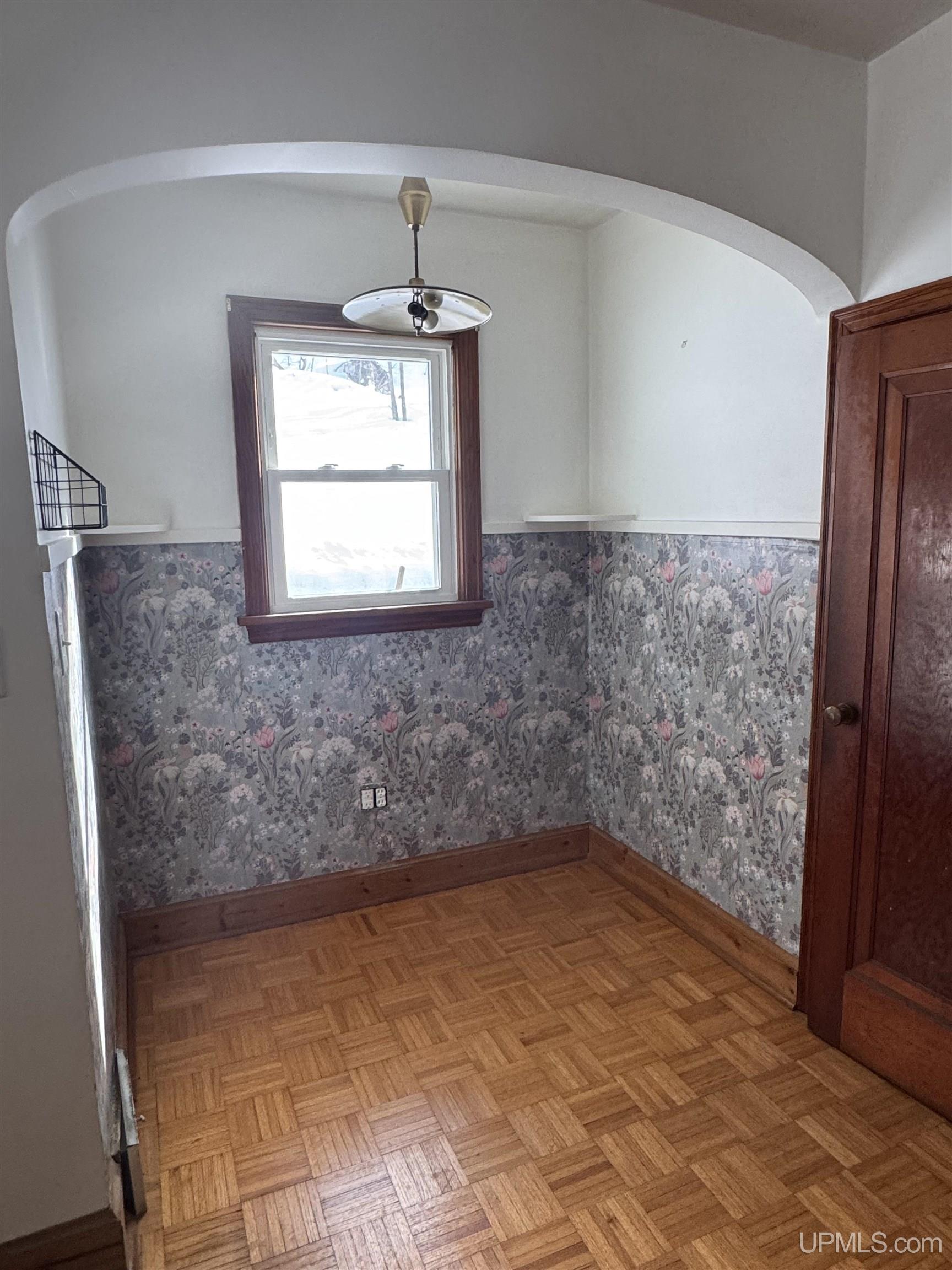 242 Hill Street Ishpeming, MI 49849 - Photo 10 of 27