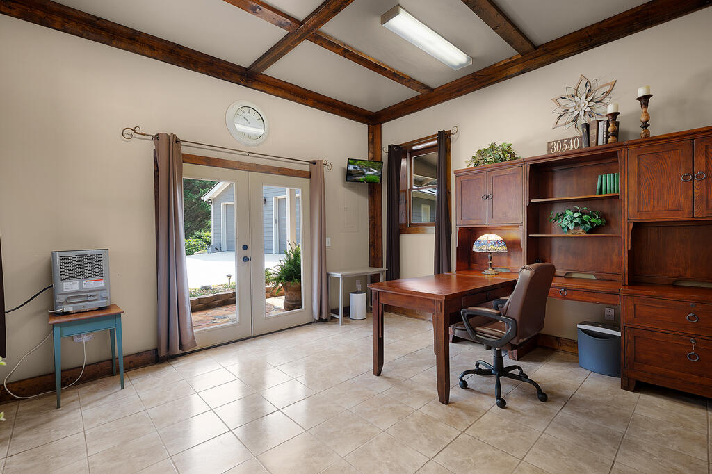 2064 Knight Road Ellijay, GA 30540 - Photo 54 of 64 Separate Office Space
