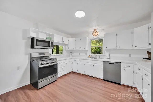 $359,000 | 172 Timberlane Drive, Etowah, NC 28729