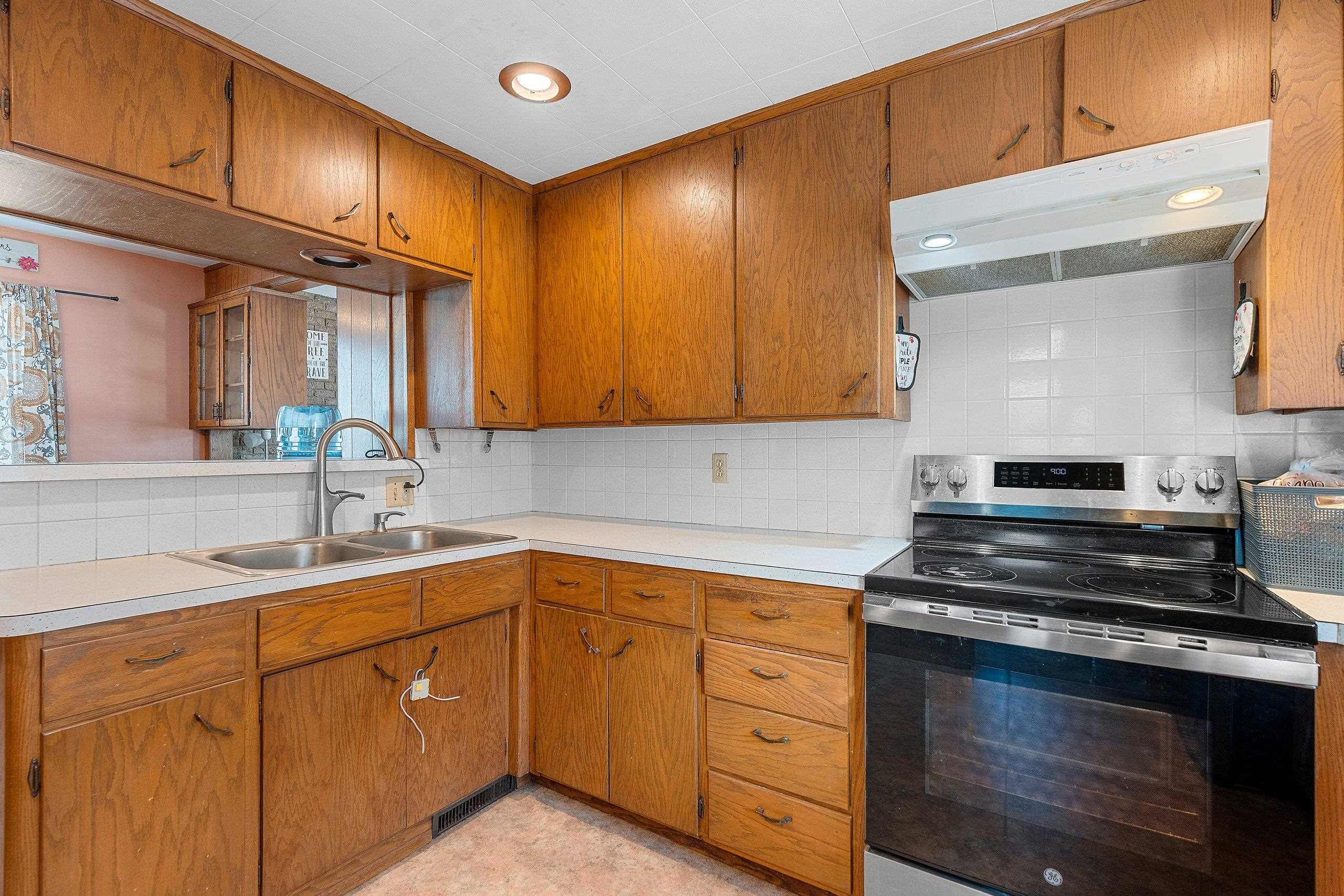 313 South Mill Street Hortonville, WI 54944 - Photo 11 of 39