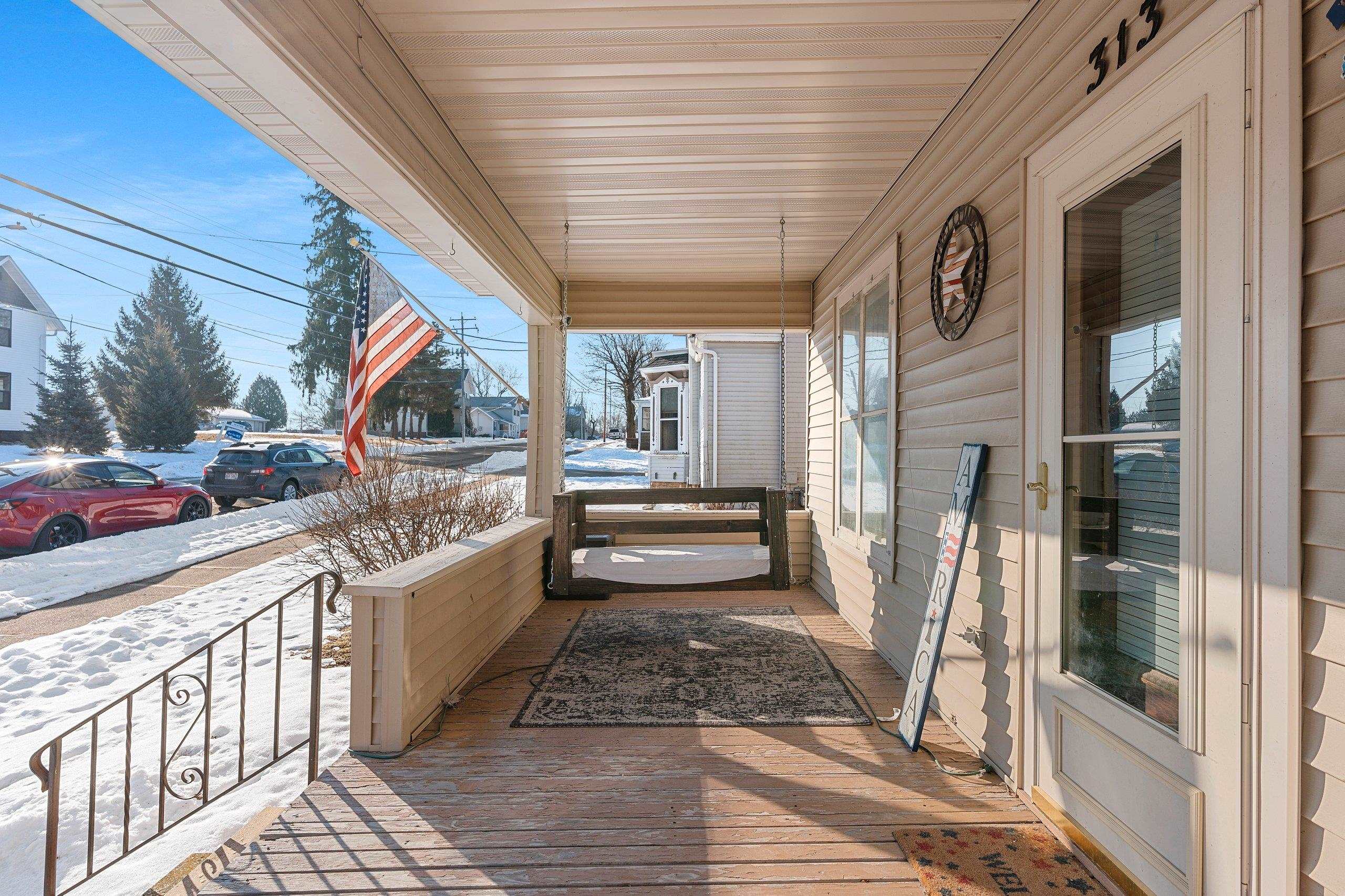 313 South Mill Street Hortonville, WI 54944 - Photo 4 of 39