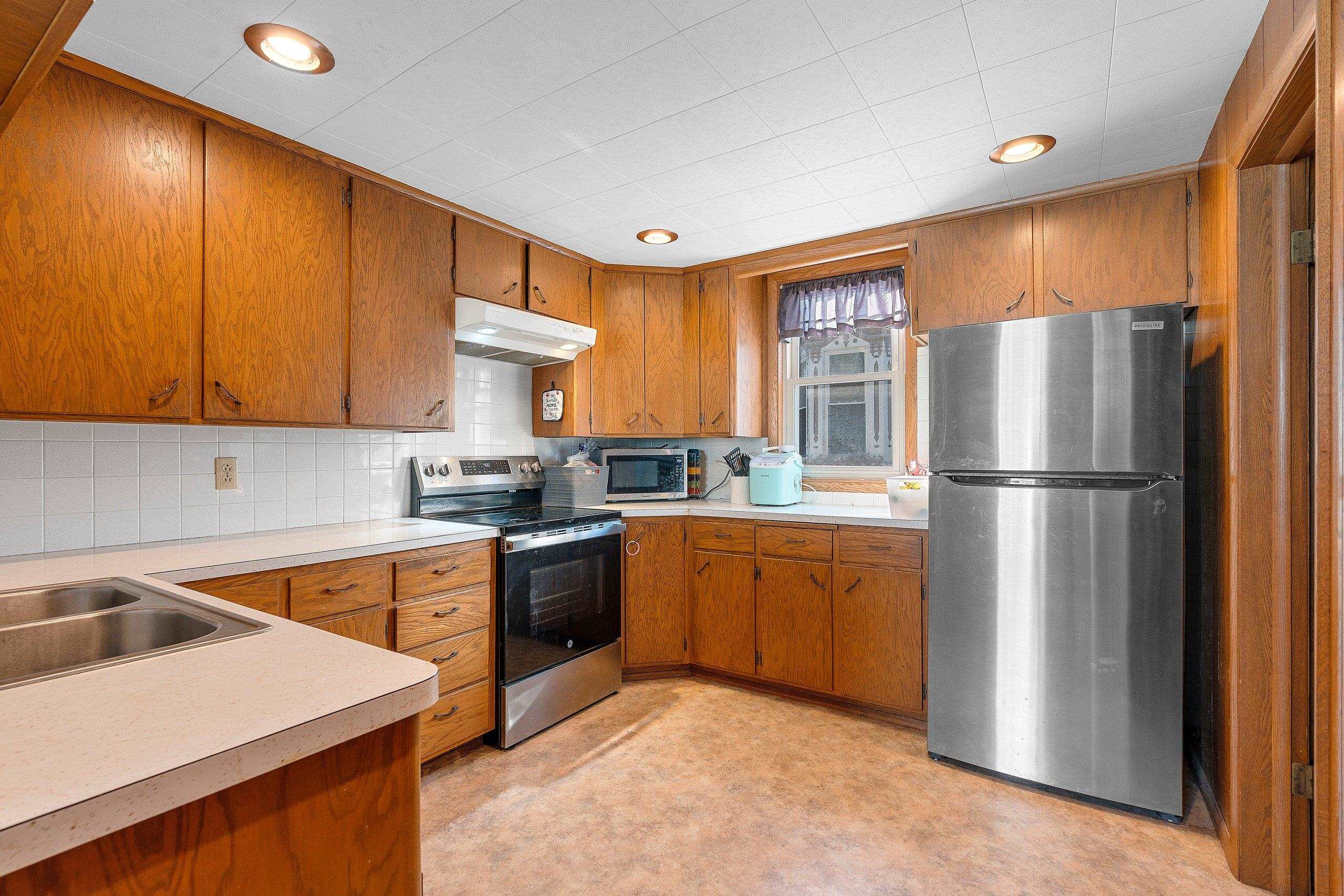 313 South Mill Street Hortonville, WI 54944 - Photo 9 of 39