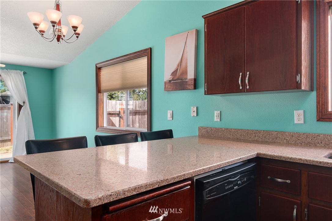 112 Rainbow Way Kelso, WA 98626 - Photo 11 of 25 Gallery Image 11