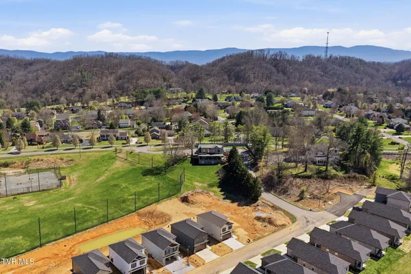 $499,000 | 304 Monroe Drive, Bristol, TN 37620