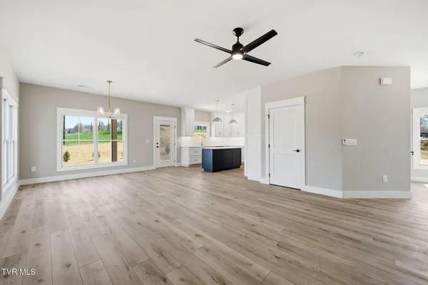 $499,000 | 304 Monroe Drive, Bristol, TN 37620