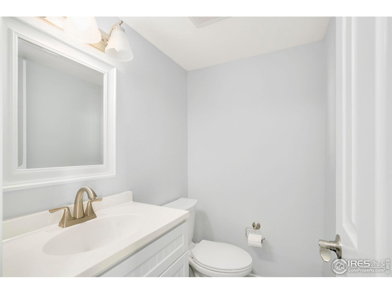 1705 Heatheridge Road, Unit J106 Fort Collins, CO 80526 - Photo 17 of 21