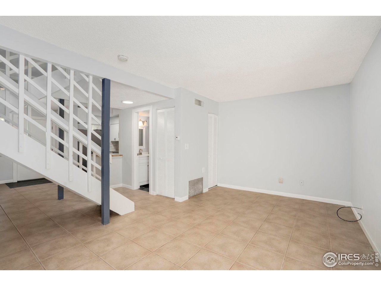 1705 Heatheridge Road, Unit J106 Fort Collins, CO 80526 - Photo 7 of 21