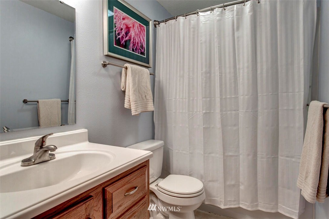 1725 170th Place Southeast, Unit B Bothell, WA 98012 - Photo 18 of 25 Gallery Image 18