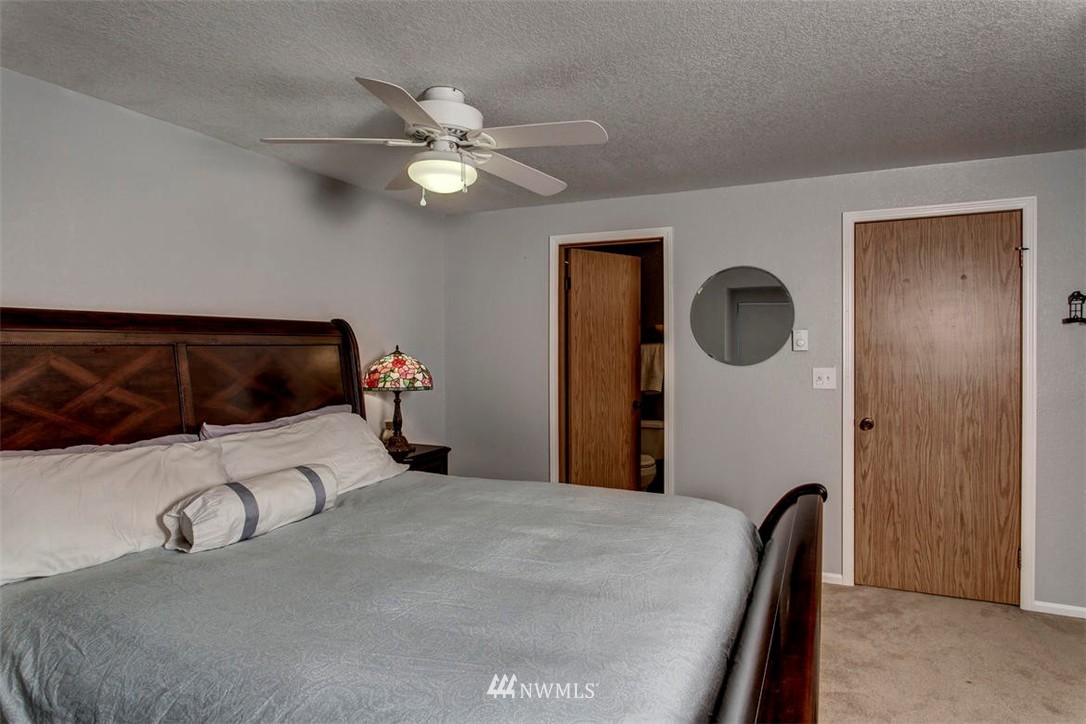 1725 170th Place Southeast, Unit B Bothell, WA 98012 - Photo 19 of 25 Gallery Image 19