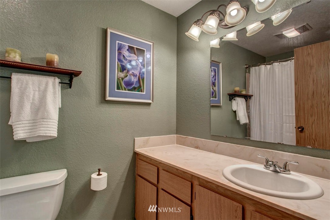 1725 170th Place Southeast, Unit B Bothell, WA 98012 - Photo 21 of 25 Gallery Image 21