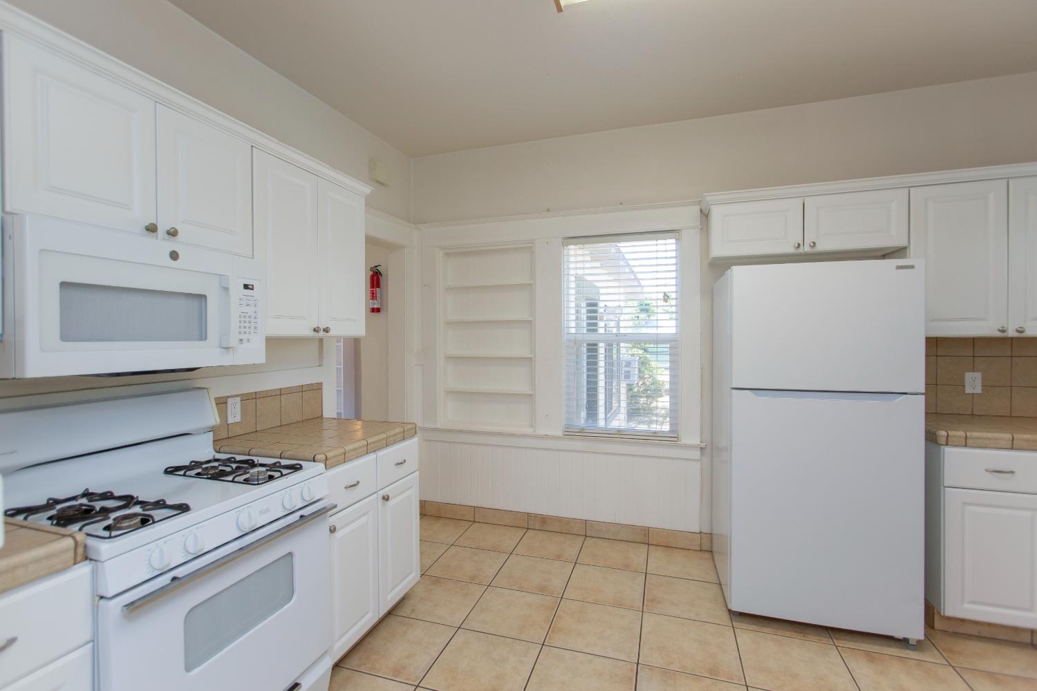 1027 West 21st Street Merced, CA 95340 - Photo 23 of 38