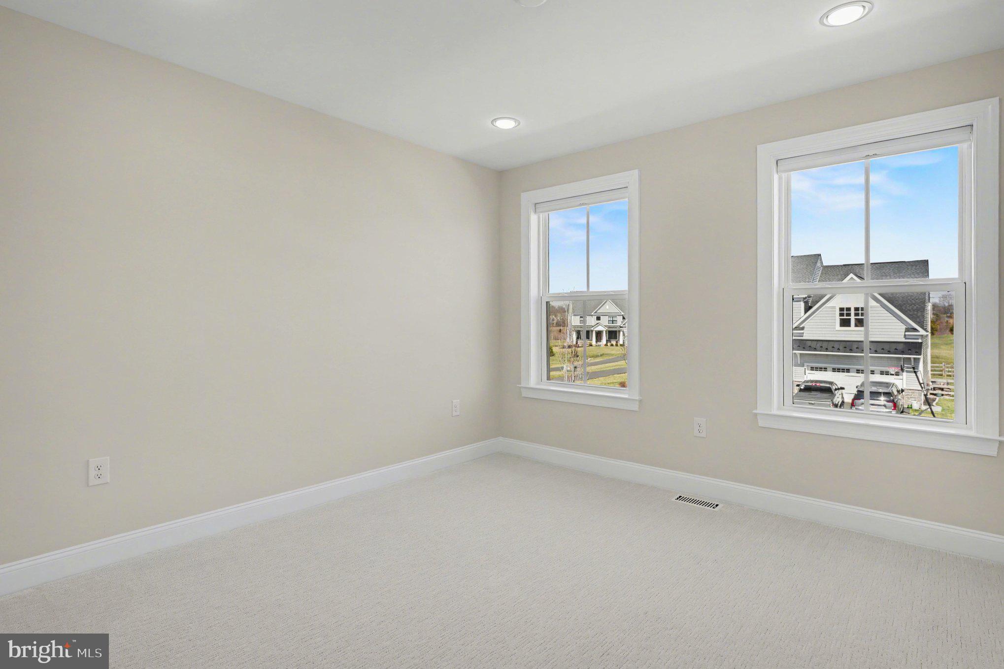 236 Indian Creek Road Telford, PA 18969 - Photo 36 of 51 an empty room with windows