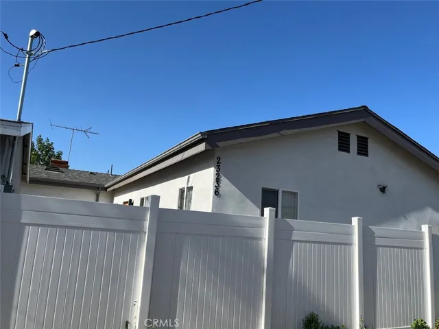 $3,795 | 23236-23236 Vanowen Street, West Hills, CA 91307