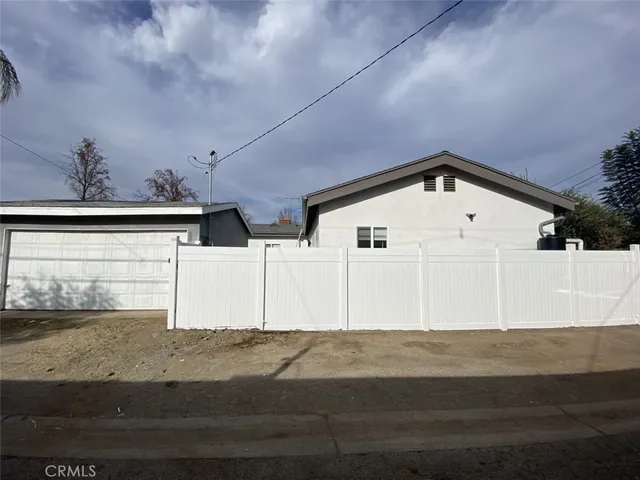 $3,795 | 23236-23236 Vanowen Street, West Hills, CA 91307