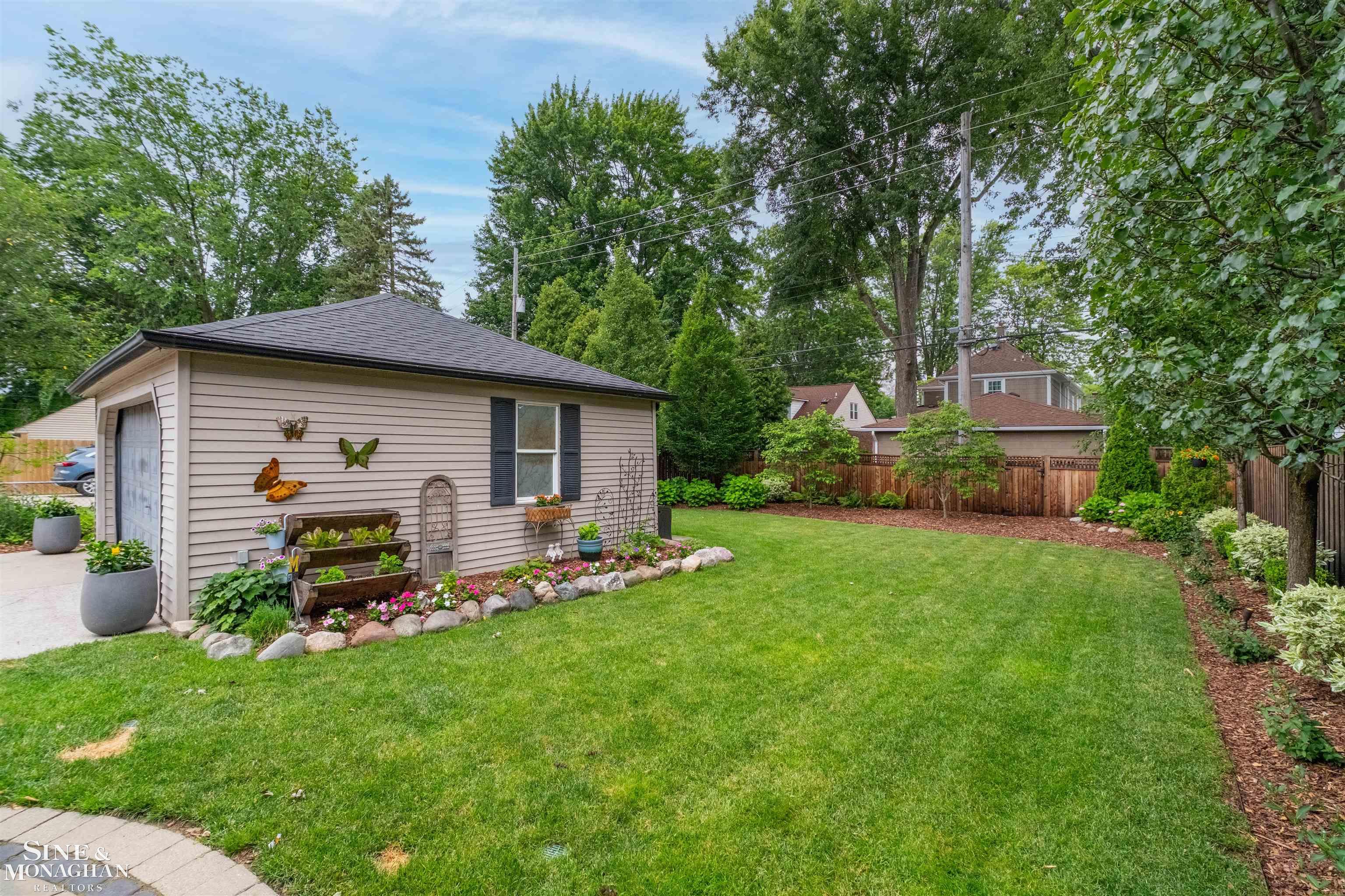 280 Kerby Road Grosse Pointe Farms, MI 48236 - Photo 55 of 63