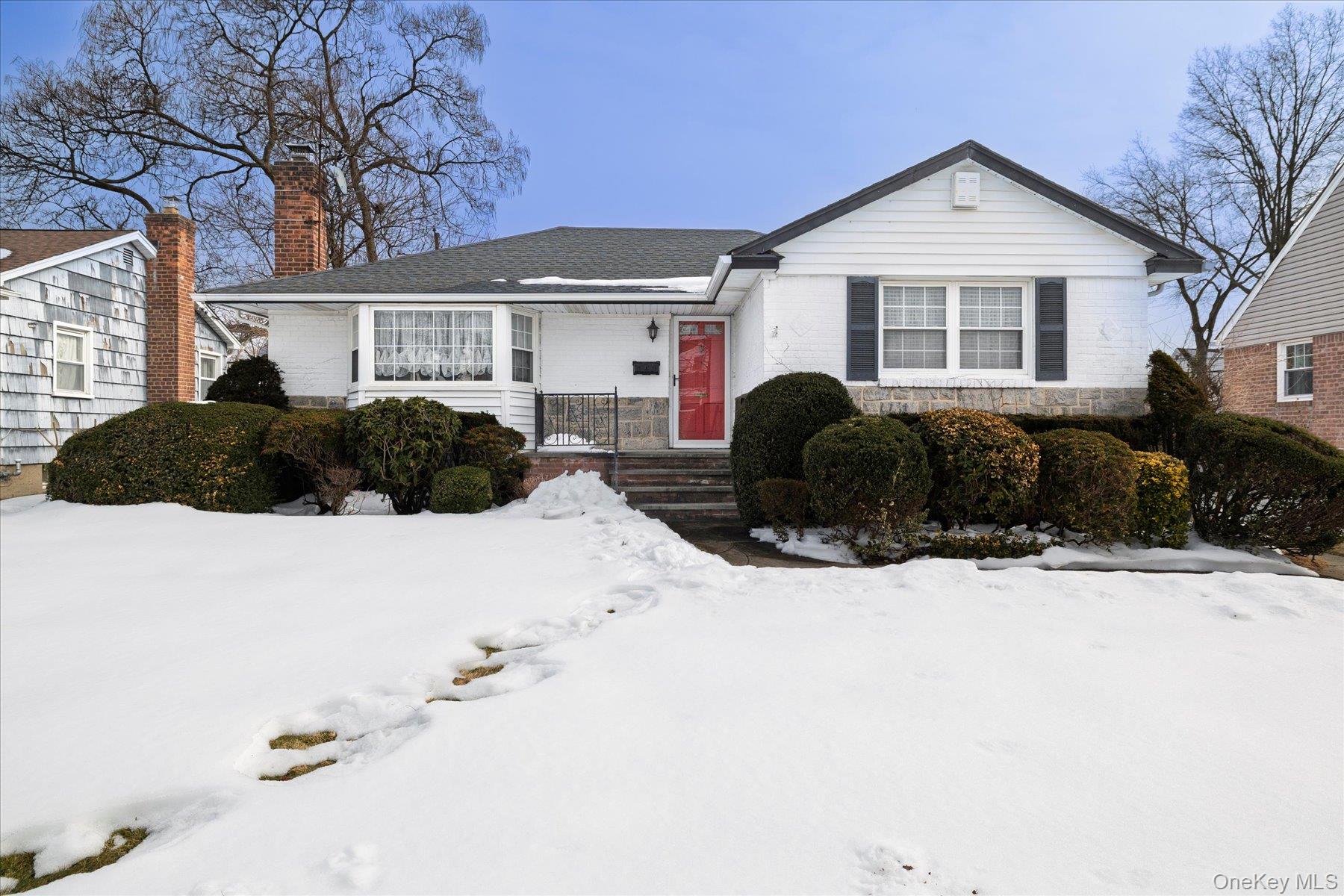 36 Wellsboro Road Valley Stream, NY 11580 - Photo 2 of 15 a front view of a house with a yard
