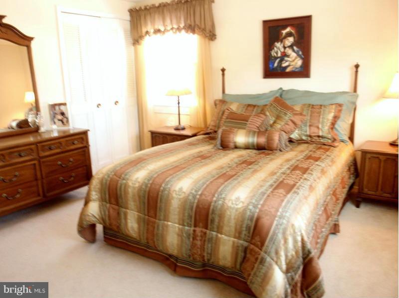 8782 Oxwell Lane Laurel, MD 20708 - Photo 14 of 29 Bedroom (Master)