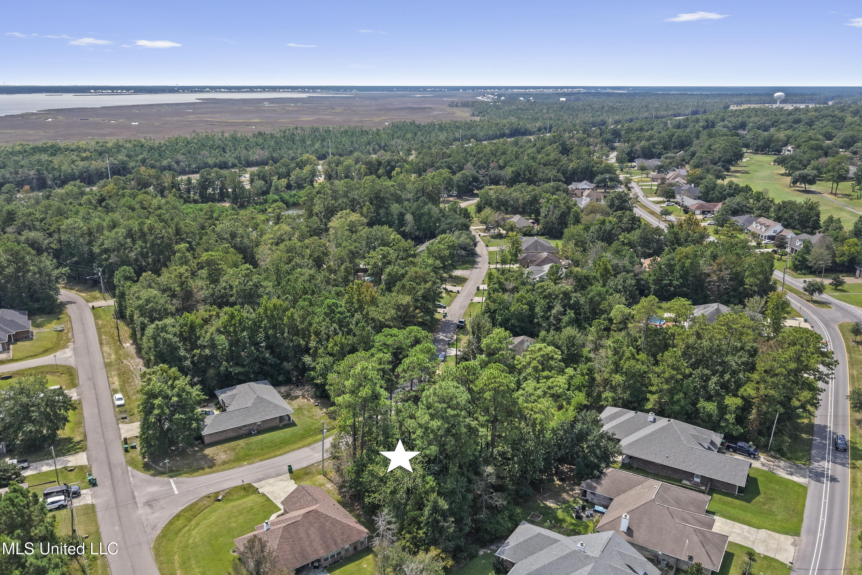 6727 Anoai Way Diamondhead, MS 39525 - Photo 6 of 10 0010