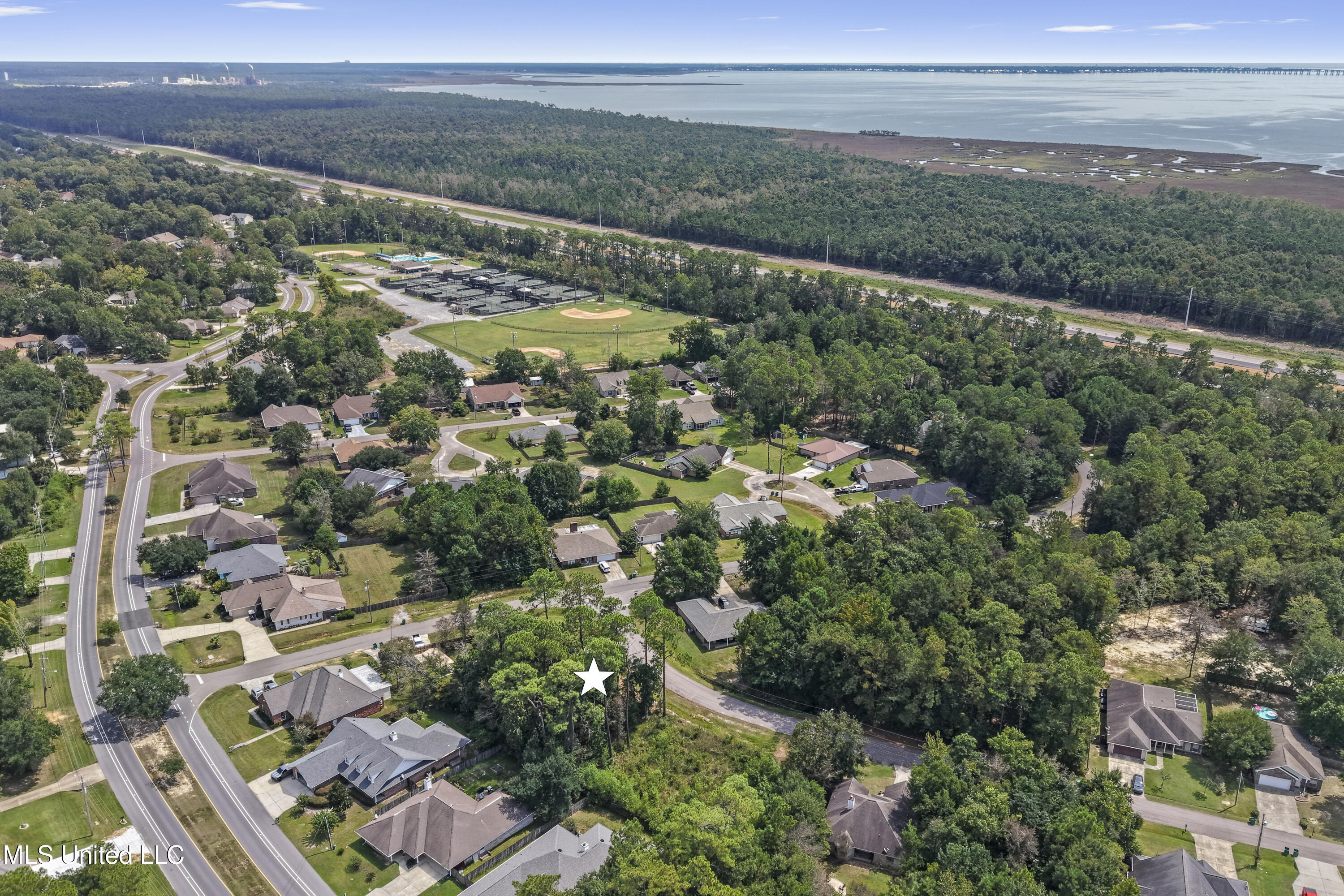 6727 Anoai Way Diamondhead, MS 39525 - Photo 8 of 10 0008