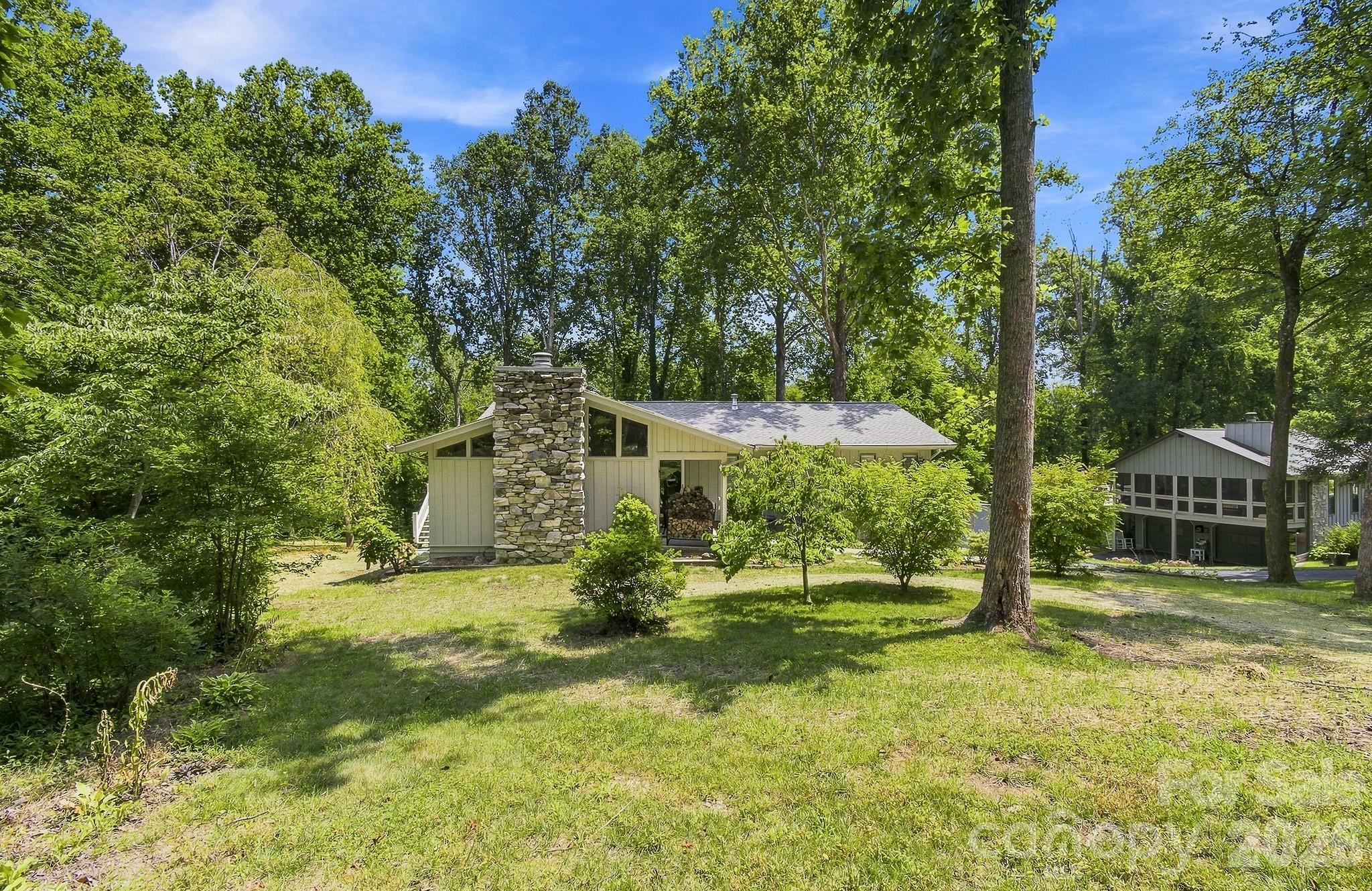 3020 Chestnut Tree Road Hendersonville, NC 28792 - Photo 46 of 48 Gallery Image 46
