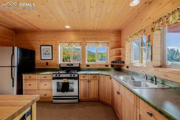 $724,000 | 305 Travois Court, Como, CO 80456