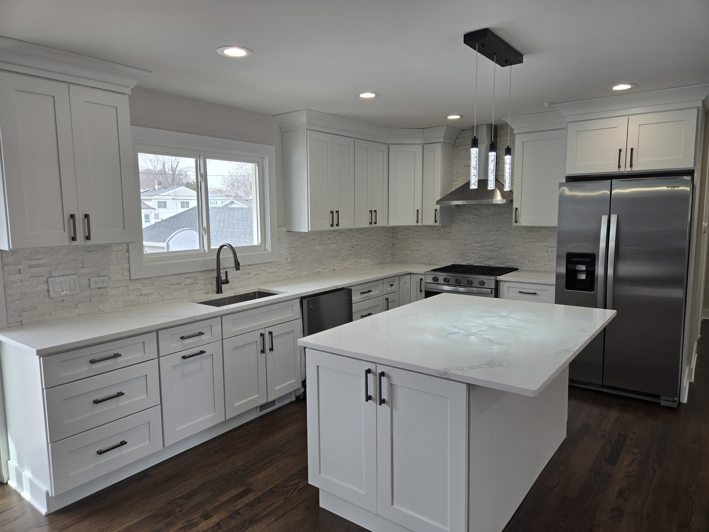 1570 Jefferson Road Hoffman Estates, IL 60169 - Photo 3 of 35