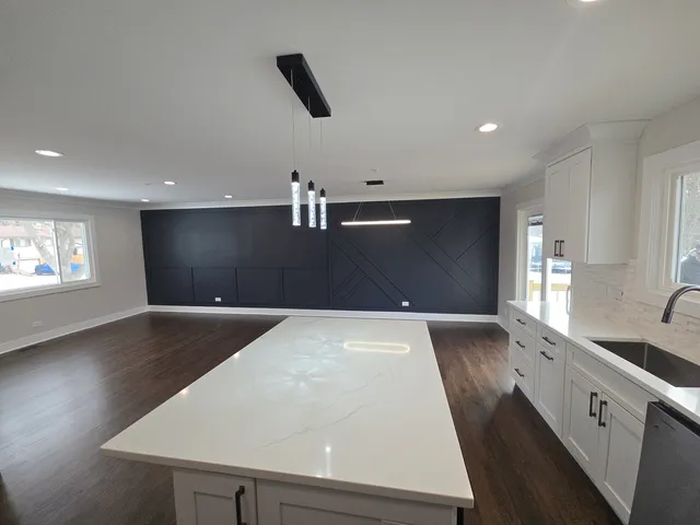 $599,900 | 1570 Jefferson Road, Hoffman Estates, IL 60169