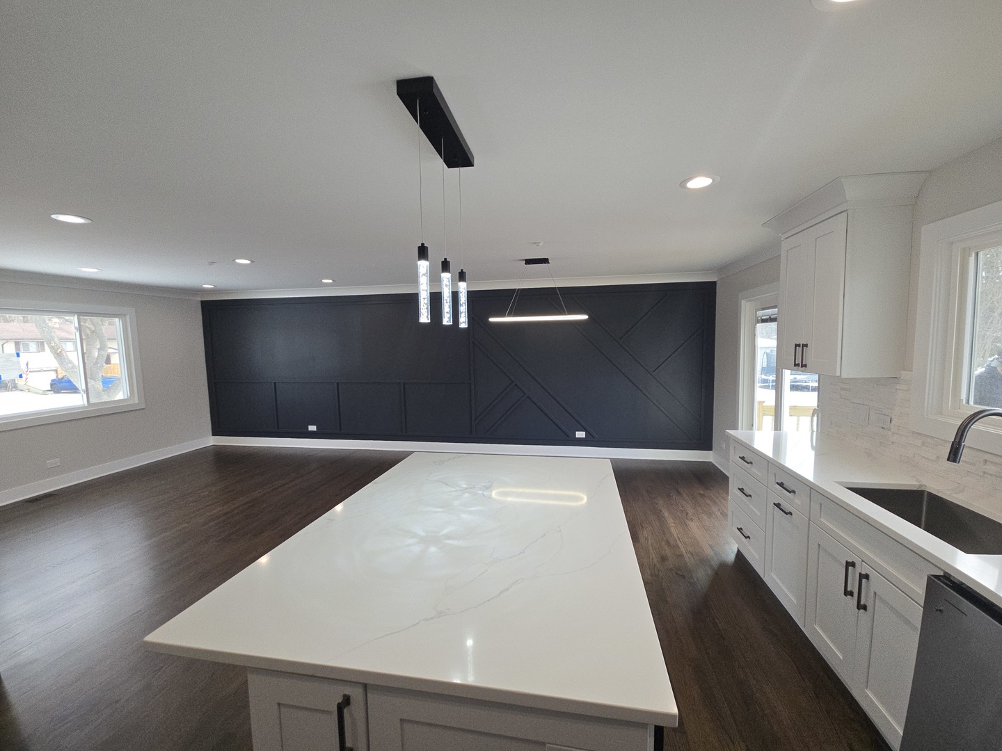 1570 Jefferson Road Hoffman Estates, IL 60169 - Photo 9 of 35