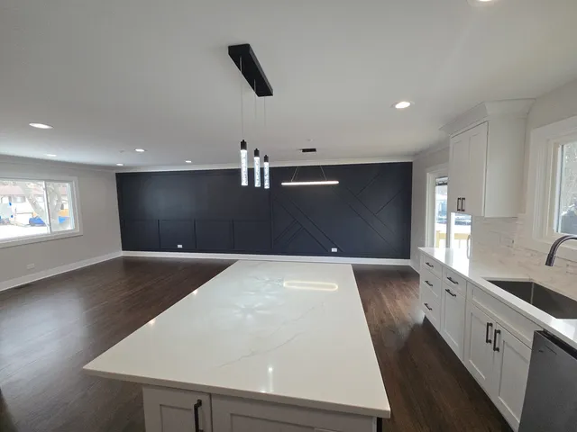 $599,900 | 1570 Jefferson Road, Hoffman Estates, IL 60169