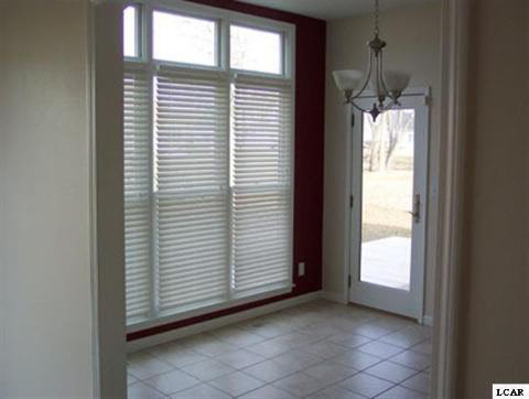 483 Wolf Ridge Court Adrian, MI 49221 - Photo 6 of 11 20092014-5.JPG