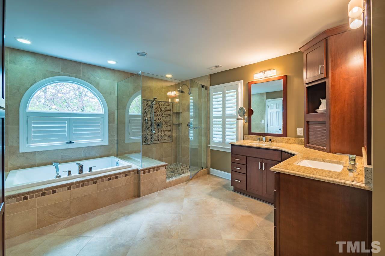 7812 Sutcliffe Drive Raleigh, NC 27613 - Photo 13 of 27 Gallery Image 13