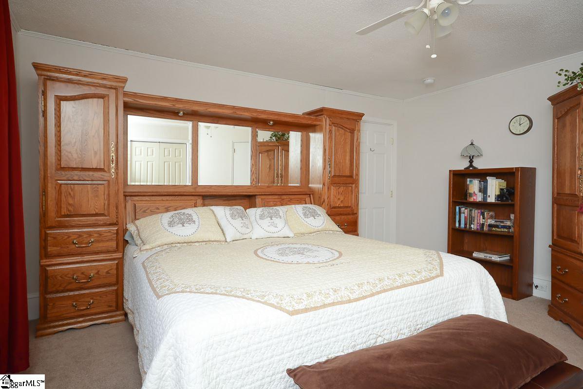 755 Cole Road Campobello, SC 29322 - Photo 16 of 36