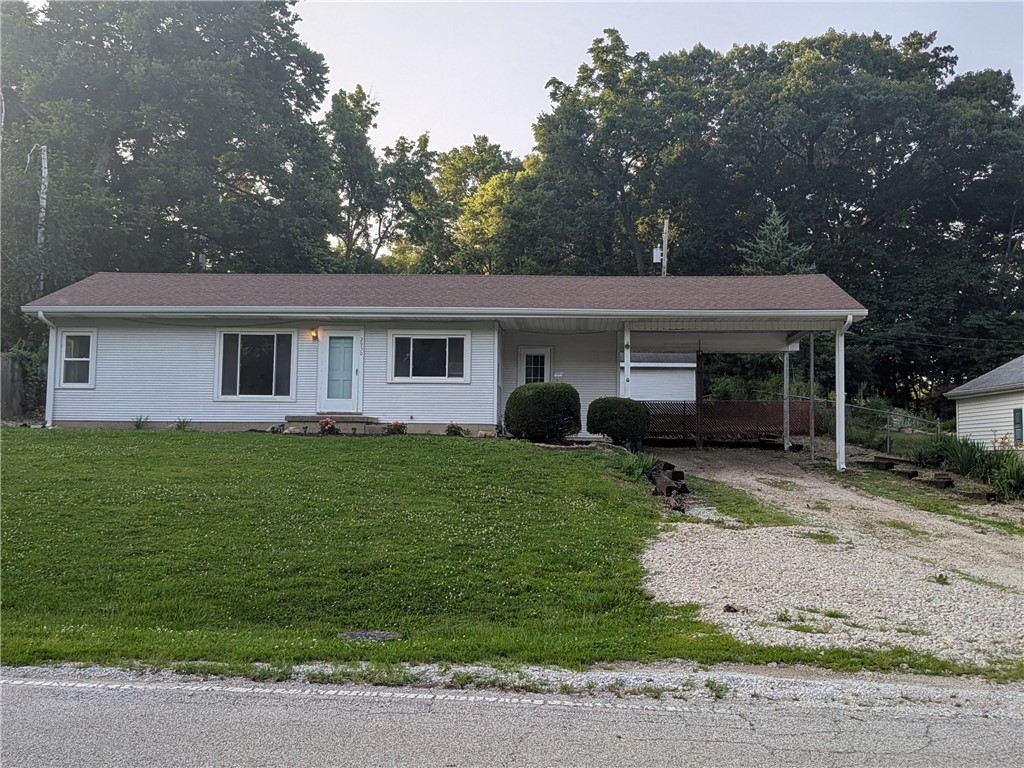 2930 East Wood Street Decatur, IL 62521 - Photo 2 of 21