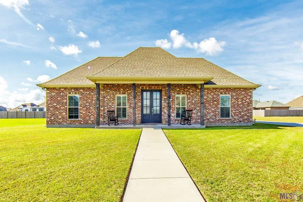 $329,999 | 108 Rue Stephen Michael, Schriever, LA 70395