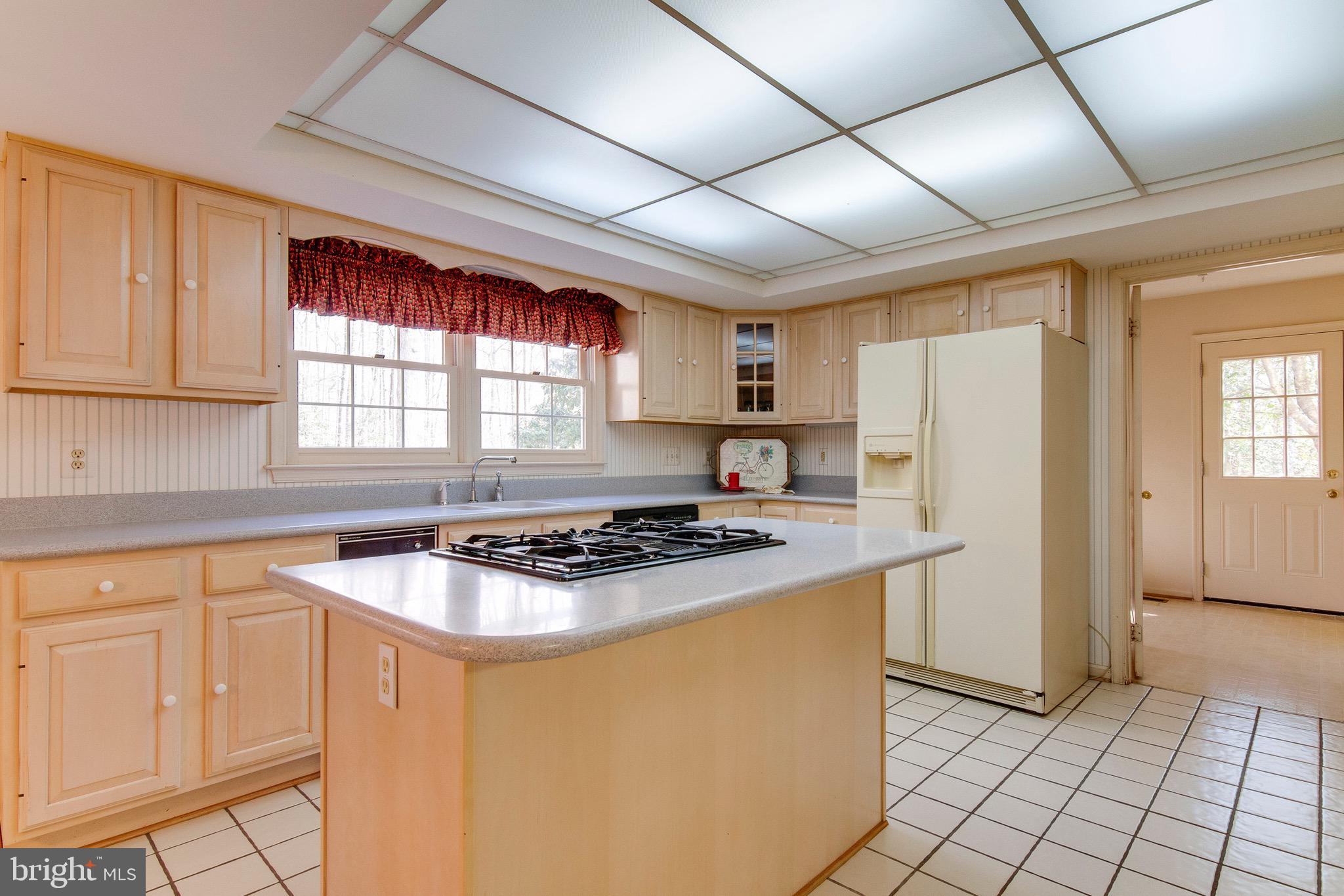 1 Winning Colors Road Stafford, VA 22556 - Photo 12 of 36 Cooktop in island